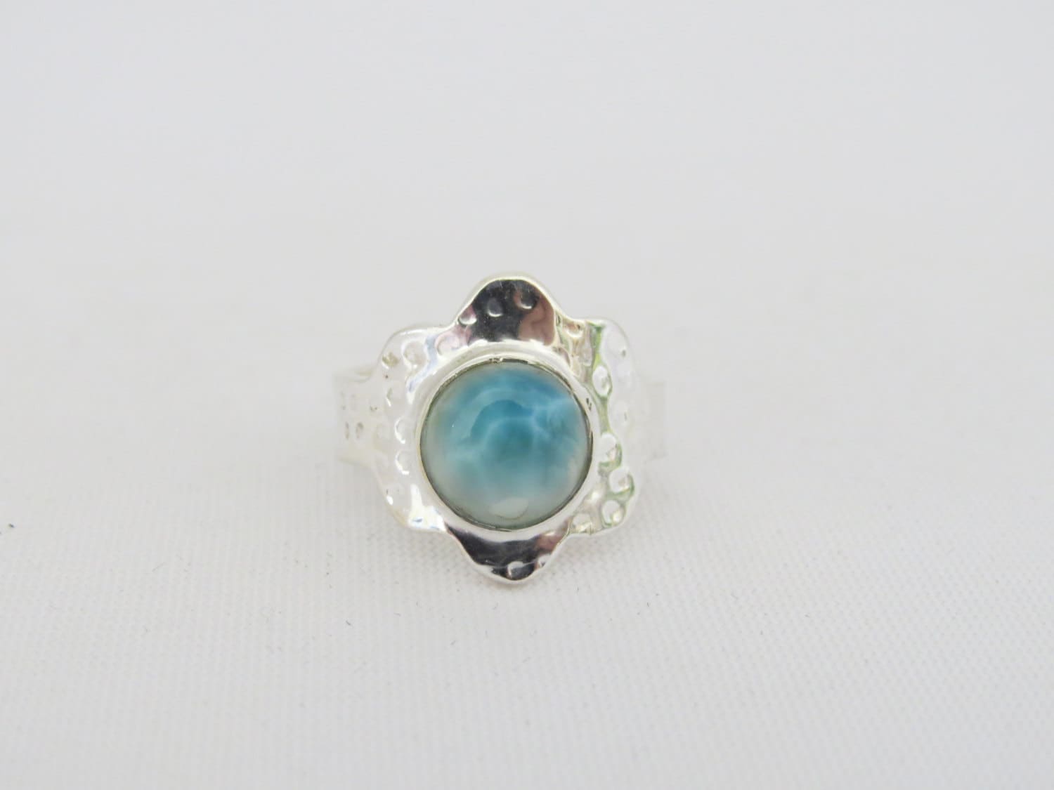 Vintage Sterling Silber Larimar Gehämmert Ring Größe 7 von wandajewelry2013
