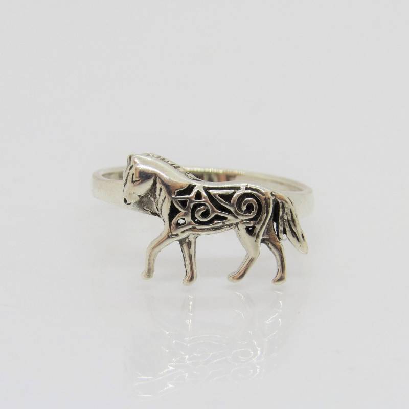 Vintage Sterling Silber Pferd Filigran Ring Größe 7 Vintage Sterling Silber Pferd Filigran Ring Größe 7 von wandajewelry2013