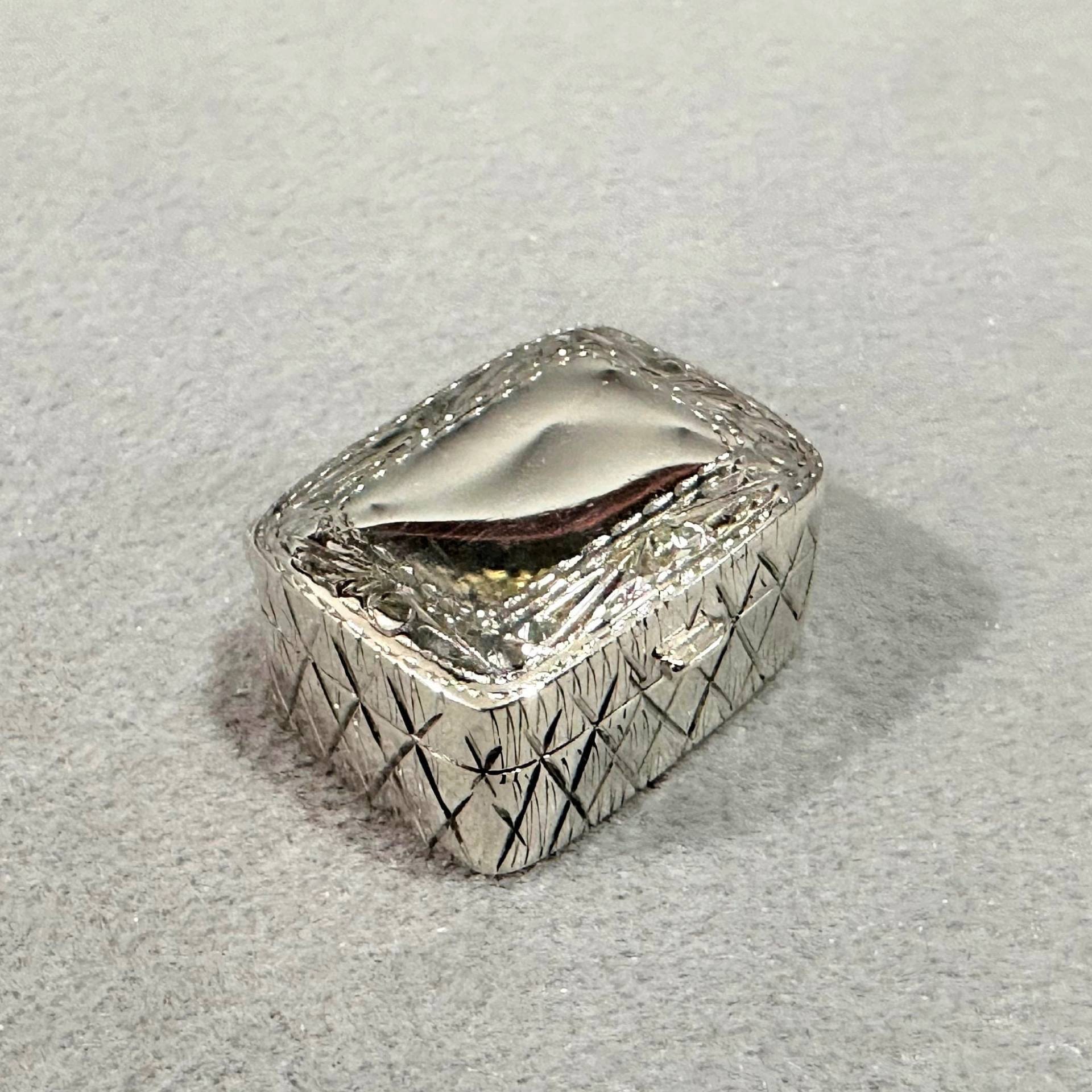 Vintage Sterling Silber Rechteckige Pillendose von wandajewelry2013