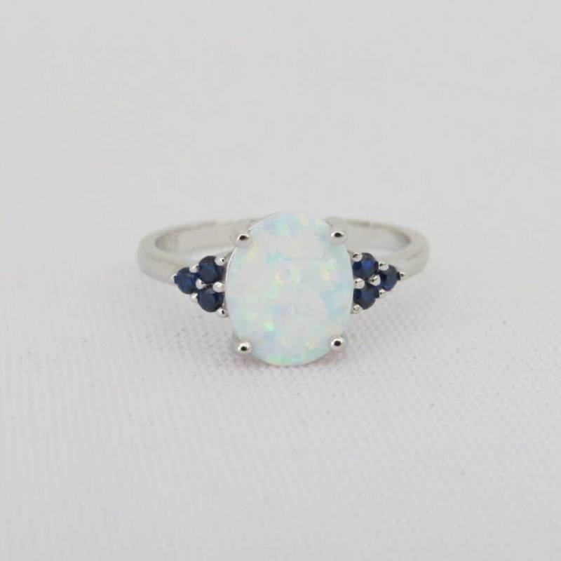Vintage Sterling Silber Ring Mit Weißer Opal & Blauer Saphir Größe 7 von wandajewelry2013