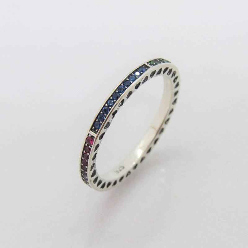 Vintage Sterling Silber Rundschliff Multi Farbe Edelstein Eternity Bandring Größe 7 von wandajewelry2013