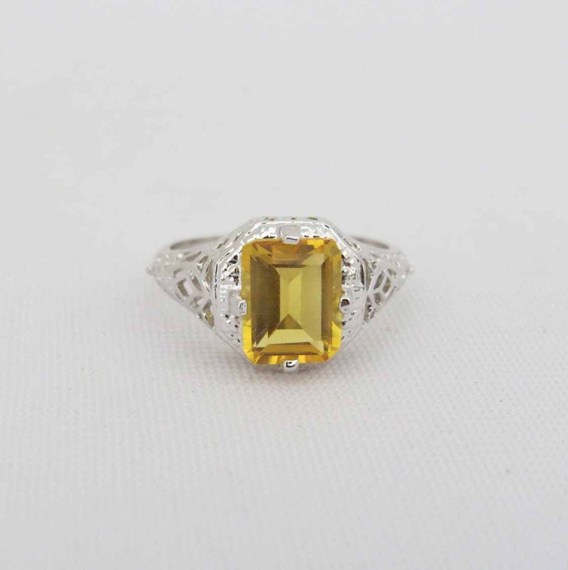 Vintage Sterling Silber Smaragd Cut Citrin Filigree Ring Größe 10 von wandajewelry2013