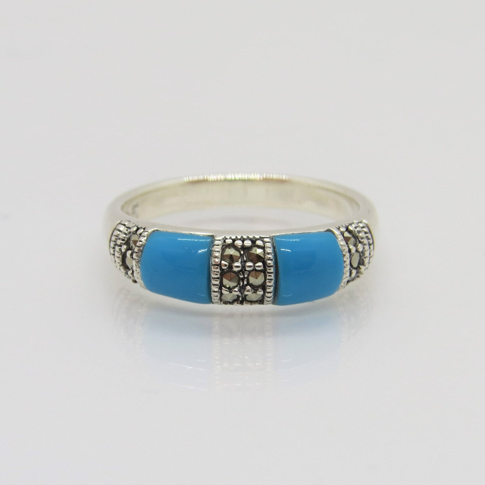 Vintage Sterling Silber Türkis & Markasiten Bandring Größe 8 von wandajewelry2013