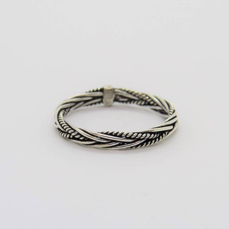 Vintage Sterling Silber Twisted Rope Band Ring Größe 7 von wandajewelry2013