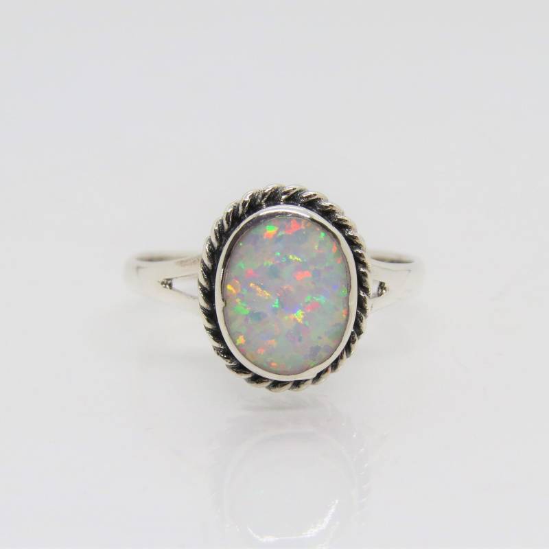 Vintage Sterling Silber Weißer Opal Ring Größe 8 von wandajewelry2013