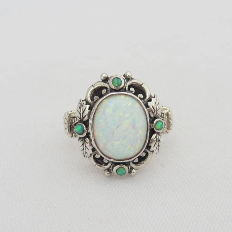 Vintage Sterling Silber Weiß & Grün Opal Filigran Ring von wandajewelry2013