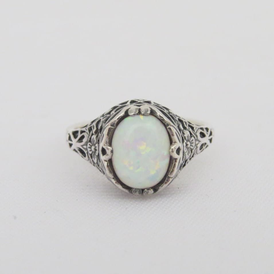 Vintage Sterling Silber Weißer Opal Filigraner Ring Größe 8 von wandajewelry2013