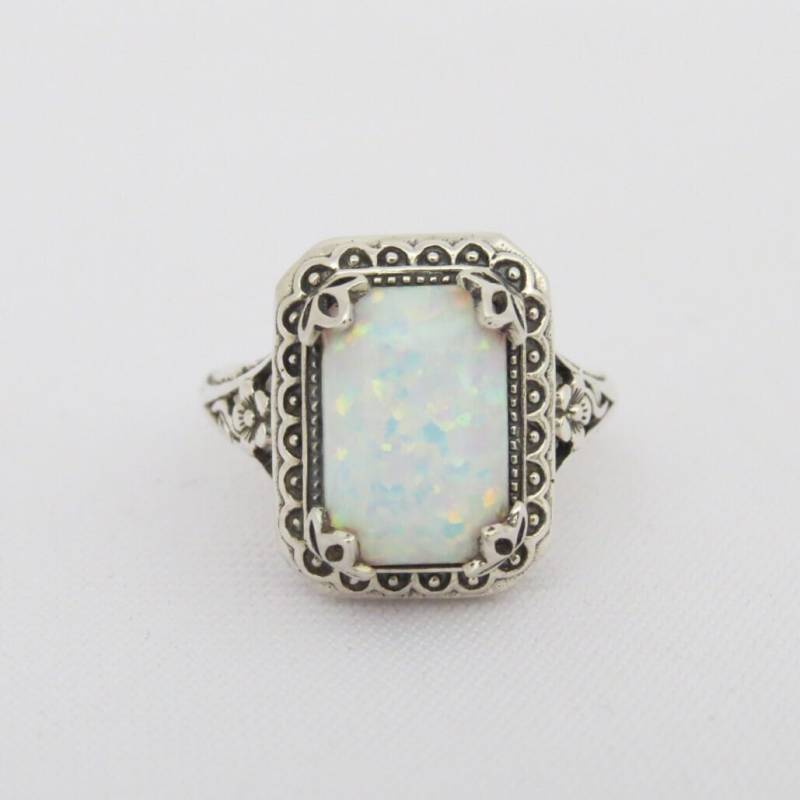 Vintage Sterling Silber Weißer Opal Geschnitzte Blume Ring Größe 23 von wandajewelry2013