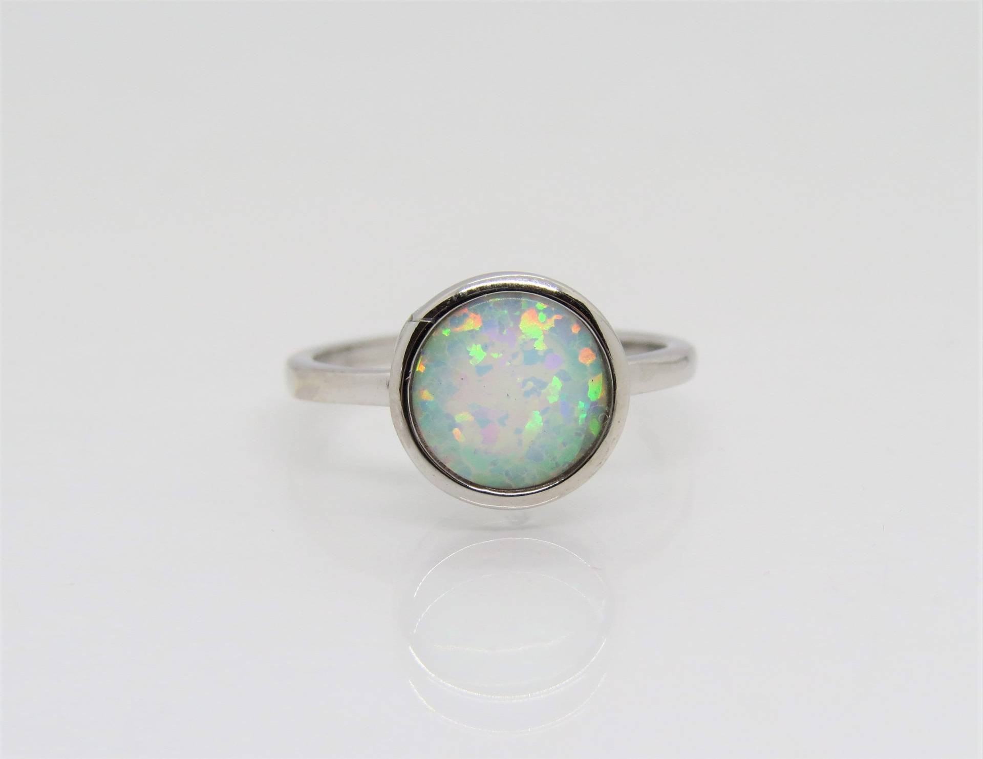 Vintage Sterling Silber Weißer Opal Ring Größe 5 von wandajewelry2013