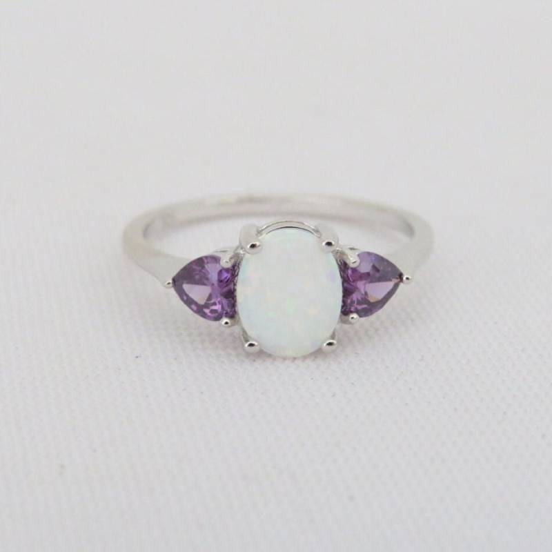 Vintage Sterling Silber Weißer Opal & Amethyst Ring Größe 8 von wandajewelry2013