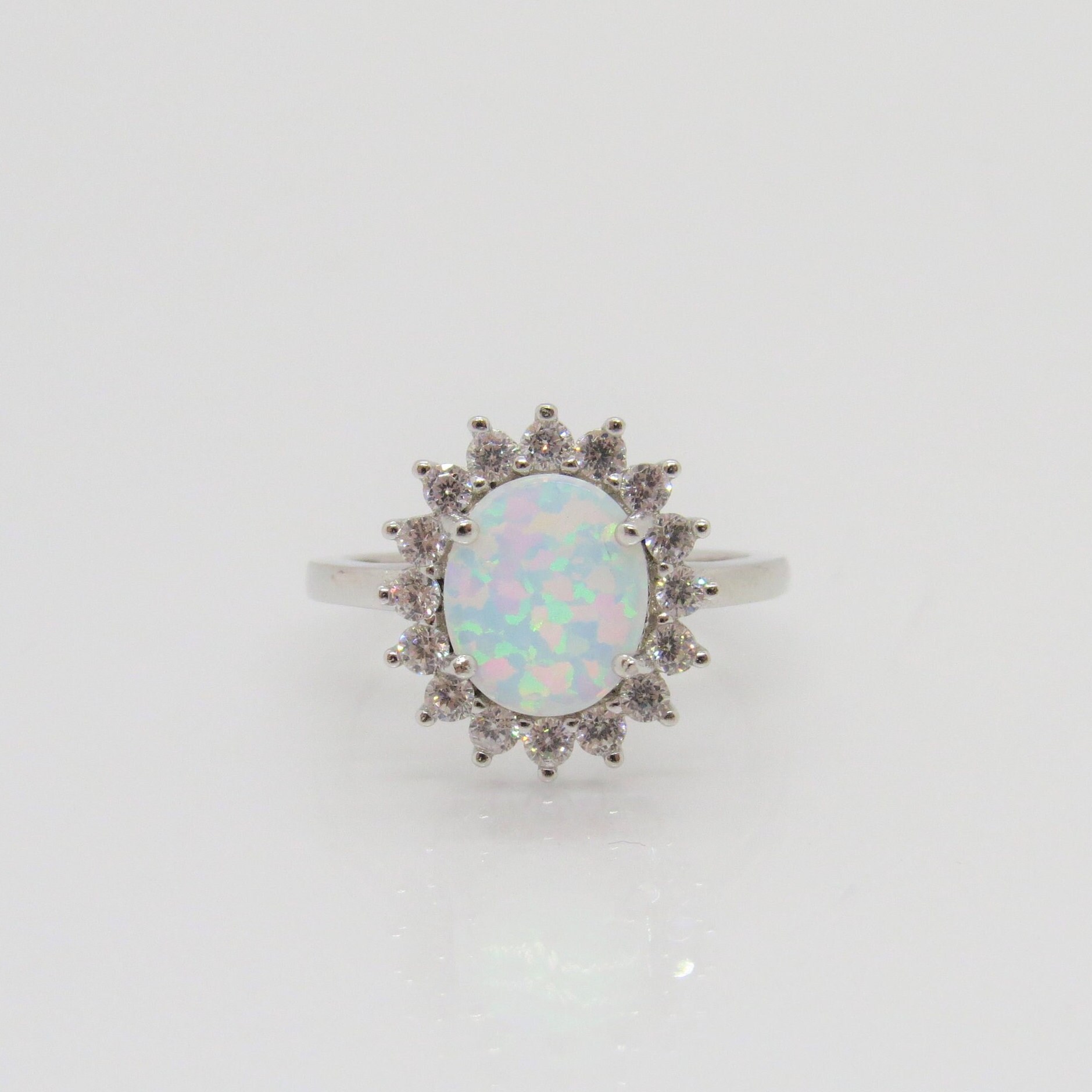 Vintage Sterling Silber Weißer Opal & Topas Ring Größe 6 von wandajewelry2013