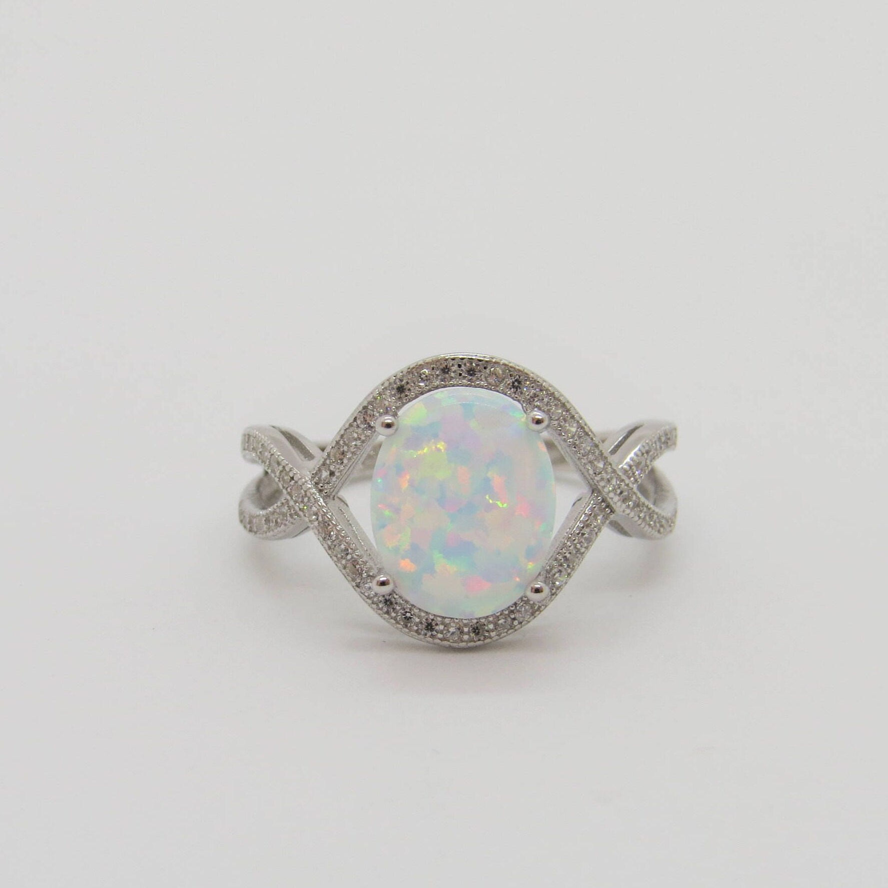 Vintage Sterling Silber Weißer Opal & Topas Verdrehter Ring Größe 7 von wandajewelry2013