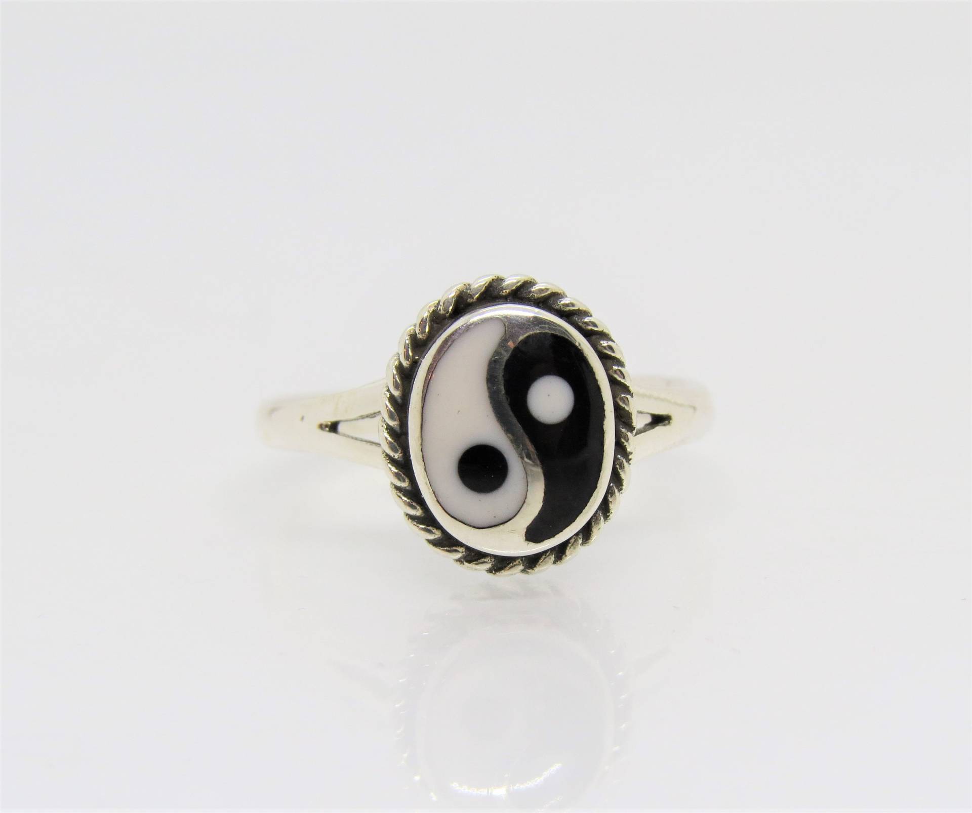 Vintage Sterling Silber Yin Yang Ring Größe 8 von wandajewelry2013