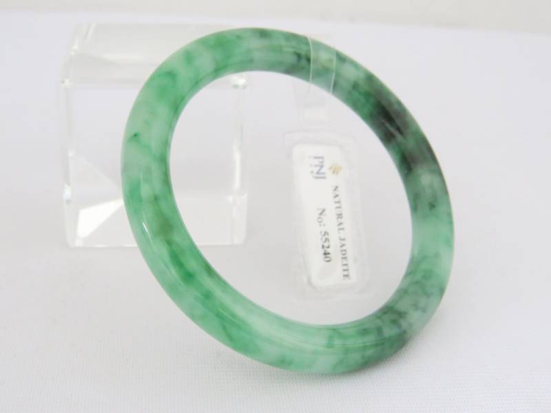 Vintage Translucent Natürliche Smaragd Grün Jade Jadeit Armreif Armband 54, 2 Mm 55240 von wandajewelry2013