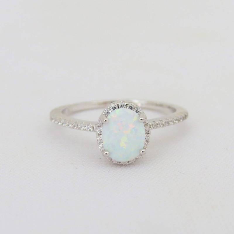 Vintage Verlobungsring Aus Sterlingsilber Mit Weißem Opal Und Topas, Größe 8 von wandajewelry2013