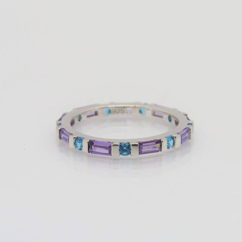 sterling Silber Aquamarin & Amethyst Eternity Bandring Größe 8 von wandajewelry2013