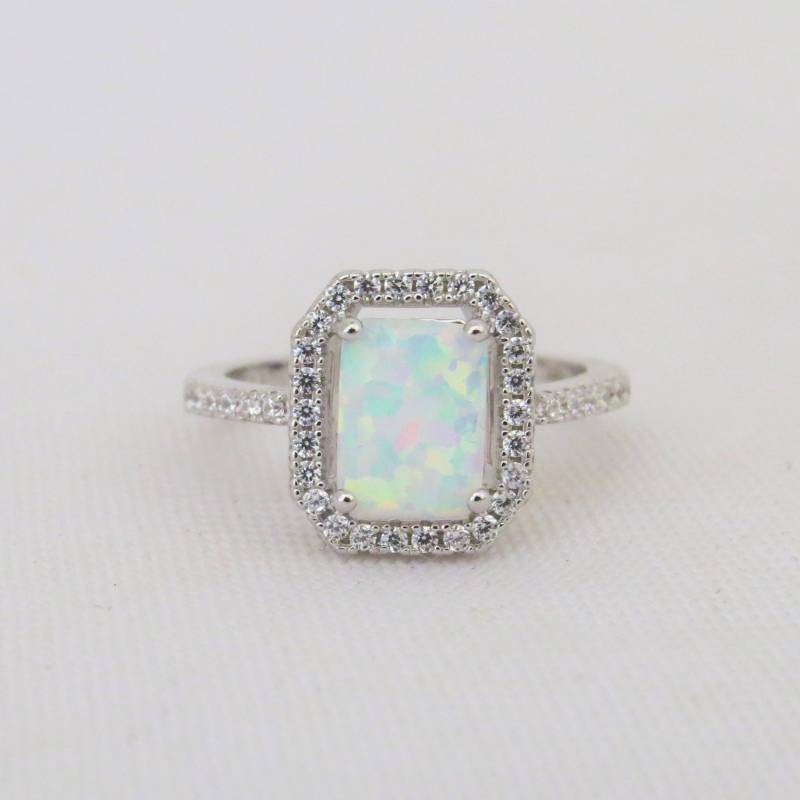 sterling Silber Feueropal & Weißer Topas Ring Größe 8 von wandajewelry2013