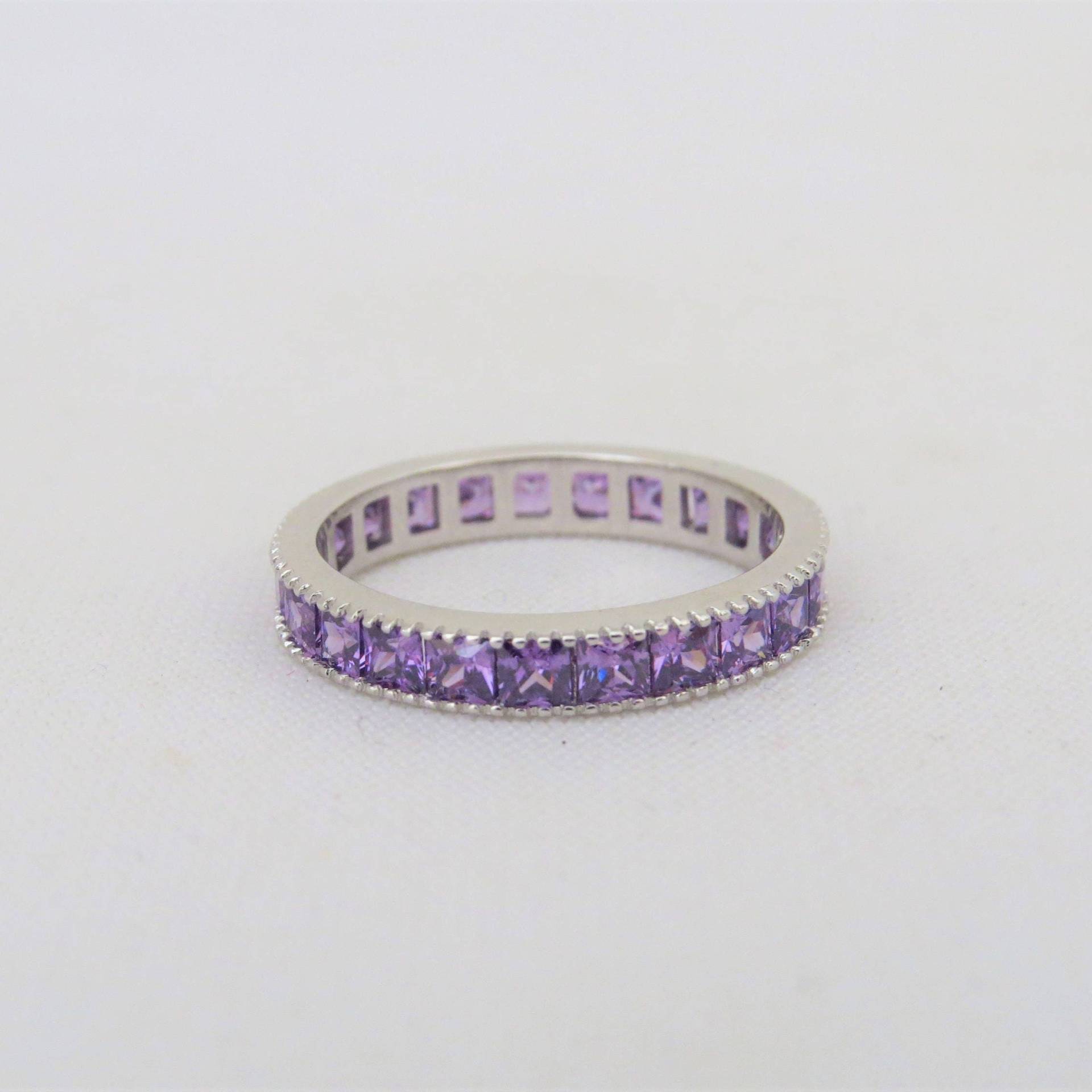 sterling Silber Princess Cut Amethyst Bandring Größe 7 von wandajewelry2013