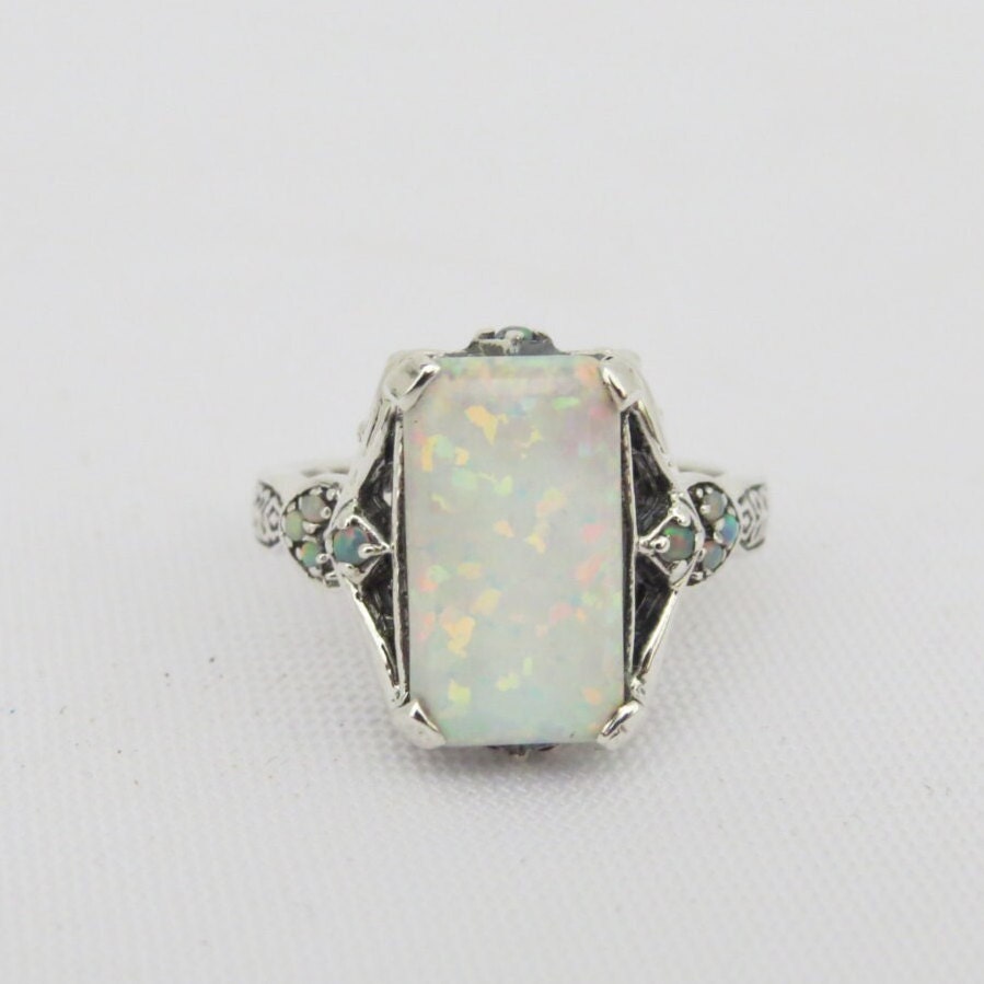sterling Silber Weiß Opal Ring von wandajewelry2013