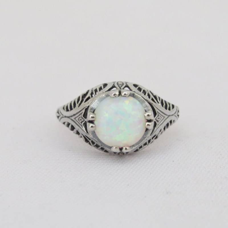 sterling Silber Weißer Opal Filigran Ring Größe 7 von wandajewelry2013