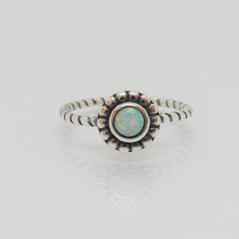sterling Silber Weißer Opal Ring Größe 7 von wandajewelry2013