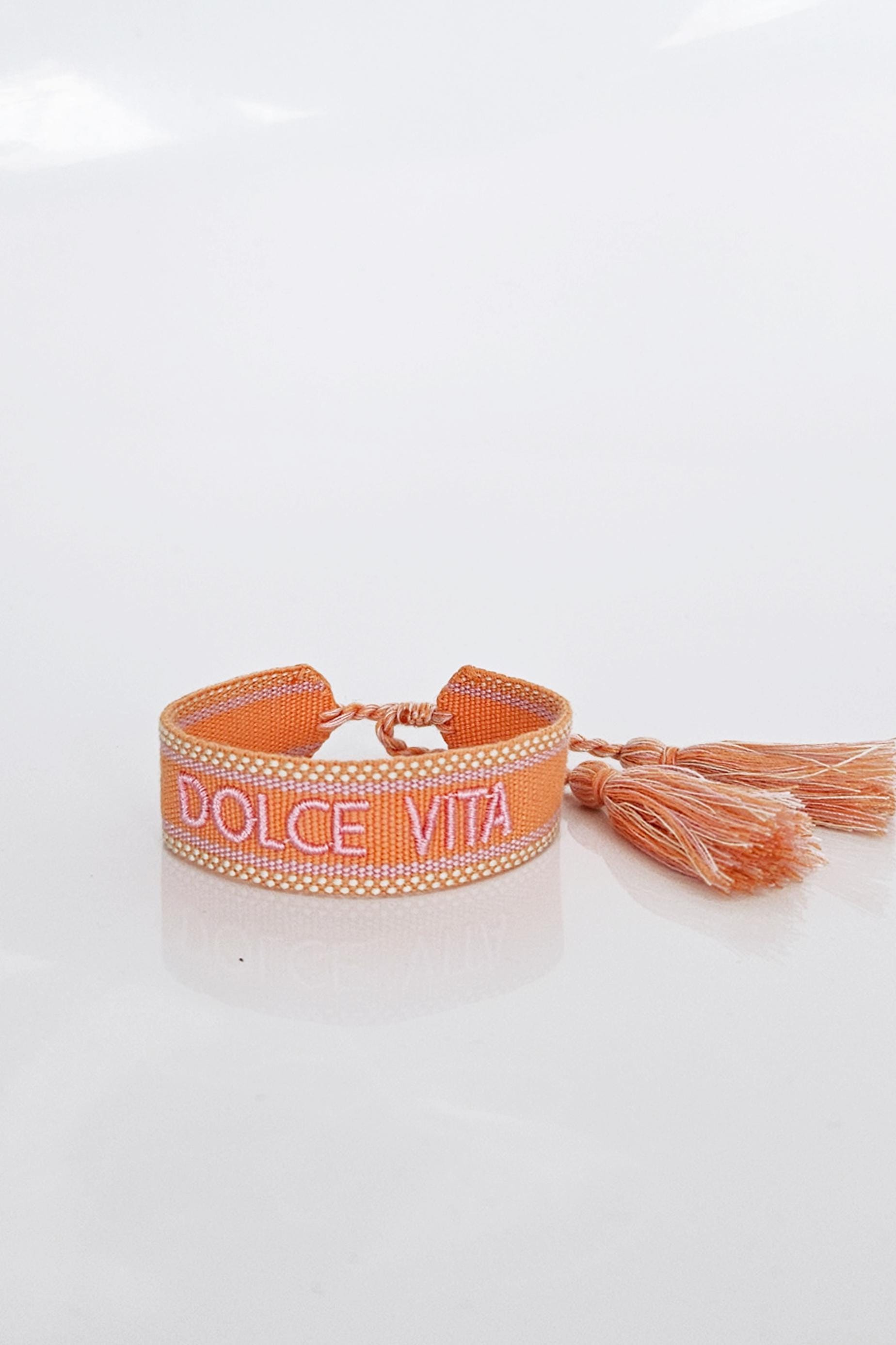 Besticktes Statement Canvas Armband Dolce Vita Webarmband Mit Schrift Stoffarmband Festivalarmband Bohostil Freundschaftsarmband Besticktes Statement Canvas Armband Dolce Vita Webarmband Mit Schrift Stoffarmband Festivalarmband Bohostil Freundschaftsarmband von wanilaShop