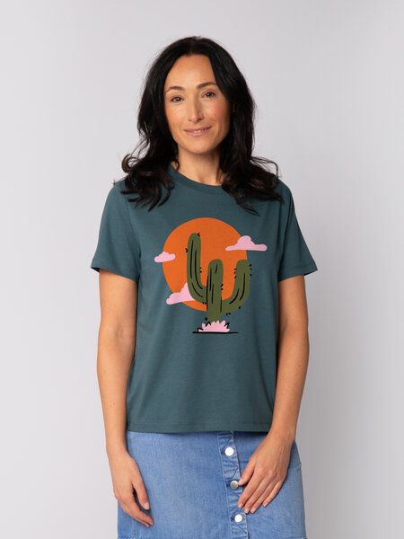 watapparel T-Shirt Frauen Kaktus im Sonnenuntergang von watapparel