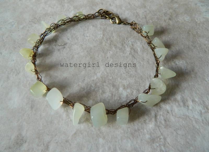 Neue Jade Und Gehäkelte Draht Fußkettchen von watergirldesigns