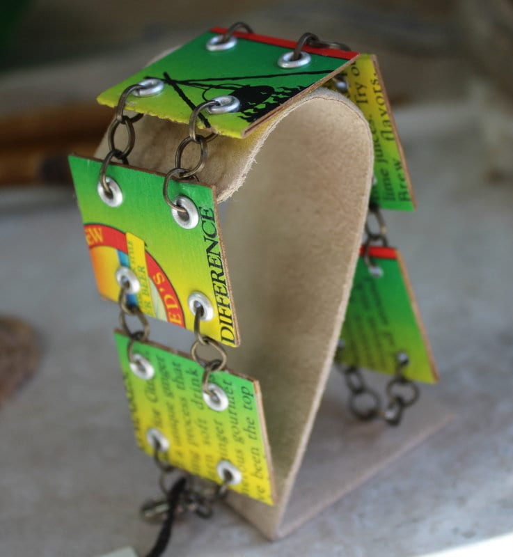 Umfunktioniertes Ingwer Brau Papier Armband von watergirldesigns