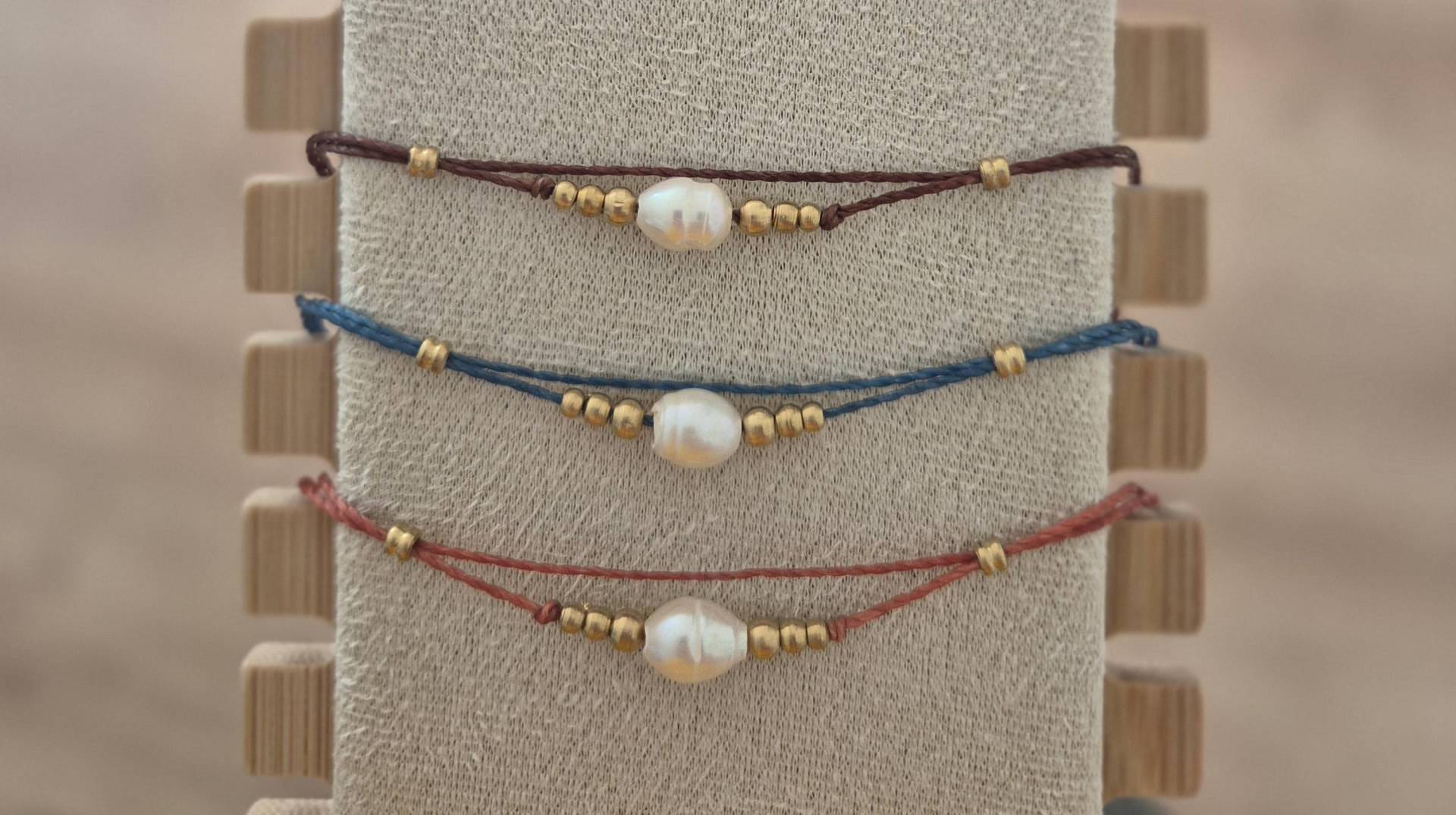 Armband Mit Süßwasser Perle, Makramee, Minimalistisch, Geschenk Frau, Boho, Festival, Makramee Armband, Sommer Armband Mit Süßwasser Perle, Makramee, Minimalistisch, Geschenk Frau, Boho, Festival, Makramee Armband, Sommer von wavesofboho