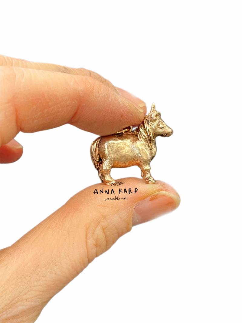 Einzigartiger Einhorn Anhänger Aus Massiver Bronze - Perfekt Für Enchanting Souls, Oder Sterling Silber von wearableArtAK