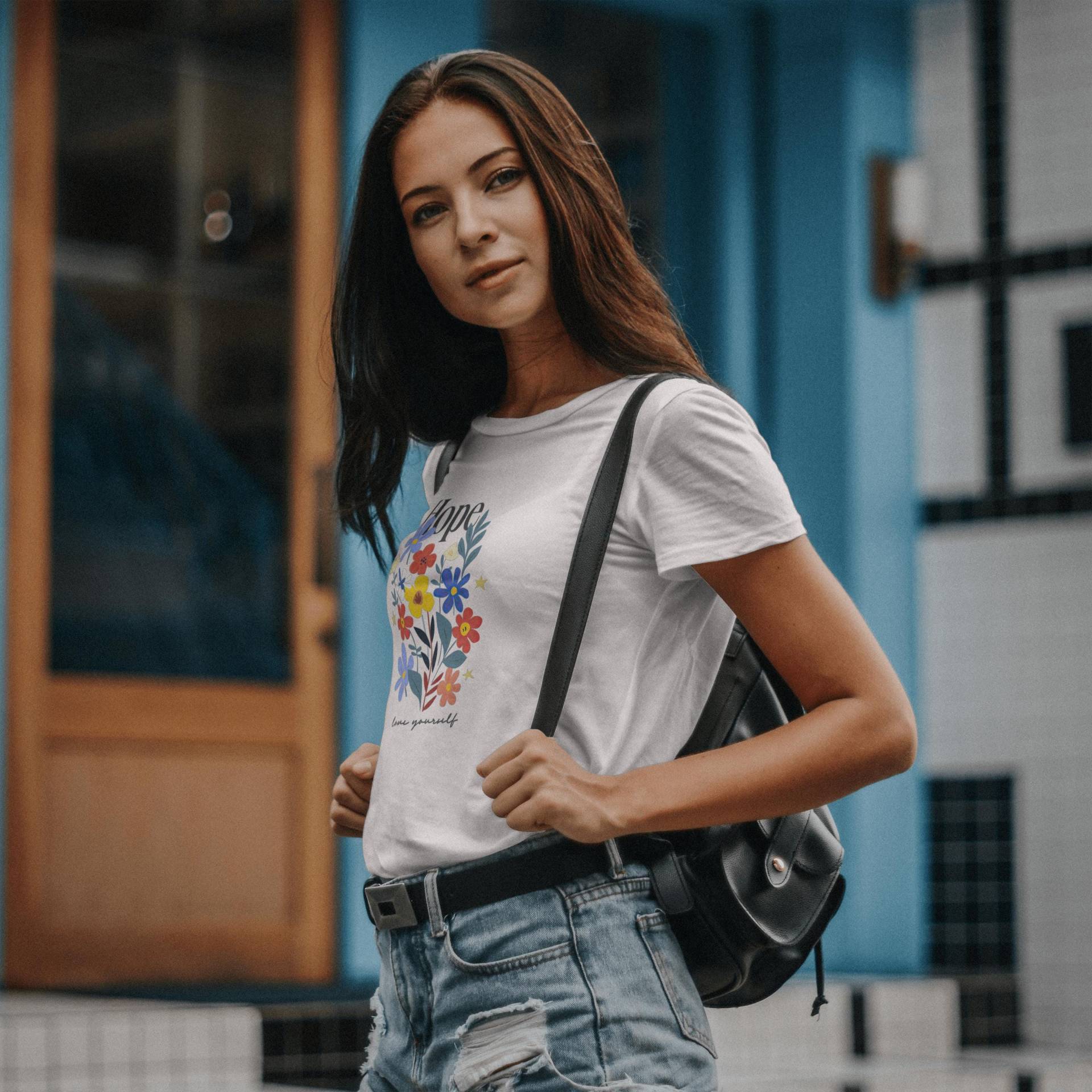 Hope, Love Yourself T-Shirt | Premium Damen Rundhals-T-Shirt Tragbar von wearlike