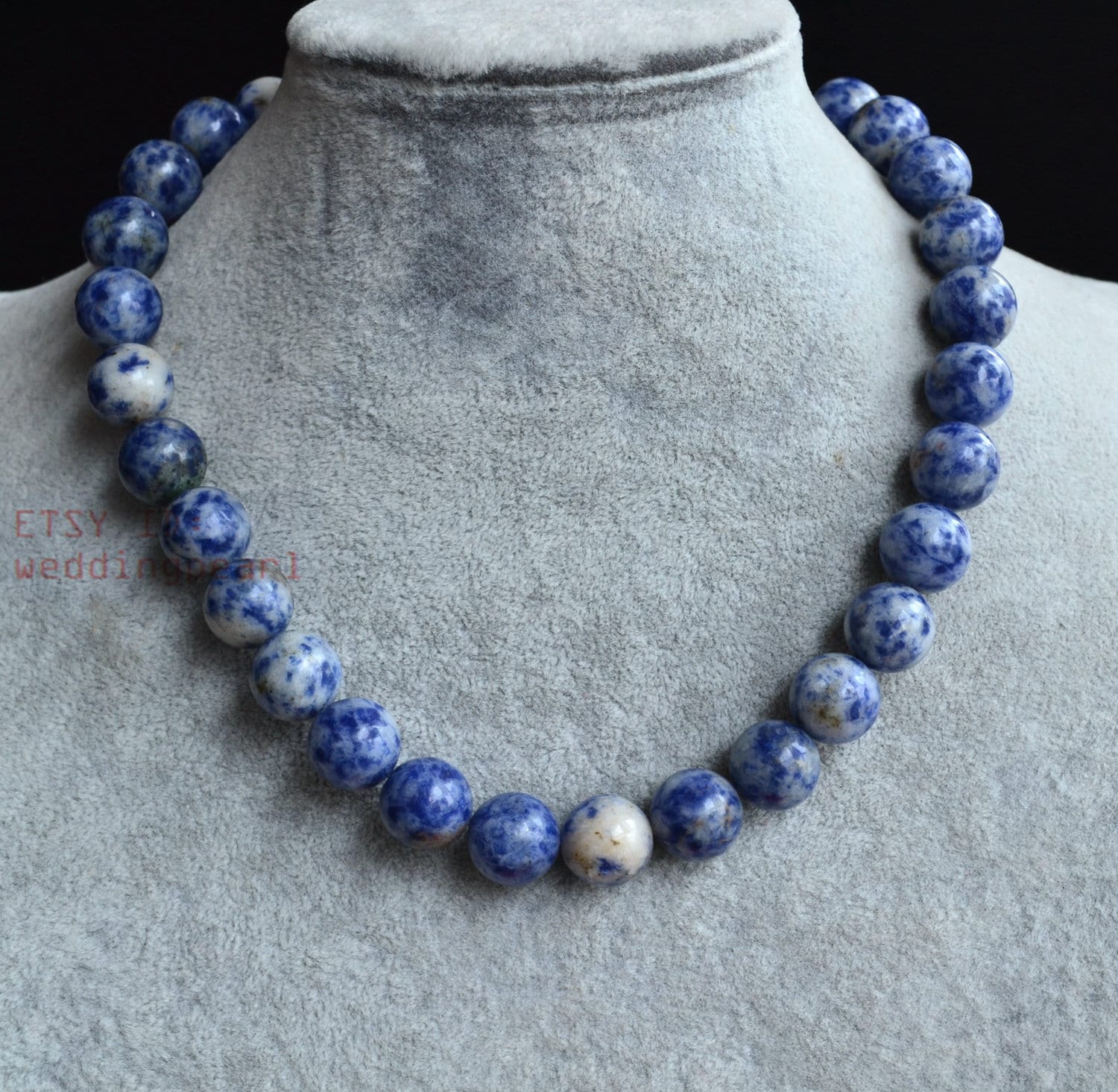 12, 5 Mm Sodalith Steinhalskette, Handgeknüpfte Jede Perle, Einzelstrang Weiße Und Blaue Farbperlenhalskette, Statement-Halskette 12, 5 Mm Sodalith Steinhalskette, Handgeknüpfte Jede Perle, Einzelstrang Weiße Und Blaue Farbperlenhalskette, Statement-Halskette von weddingpearl