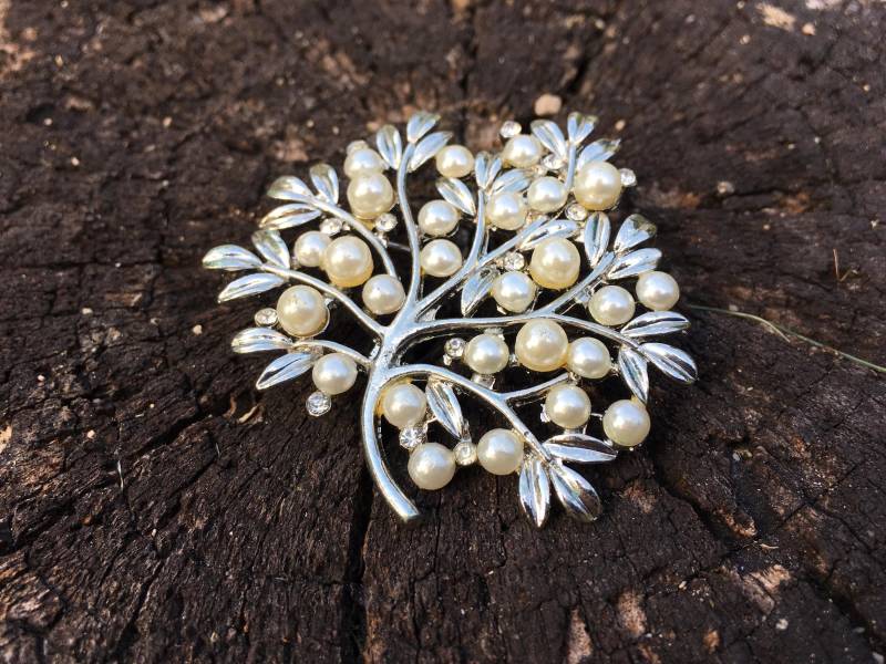 Sale - Perlen Brosche, Kristall Hochzeit, Brautkleid Braut Schmuck, Statement Abschlussball Kleid Pin, Natur Inspiriert von weddingvalle