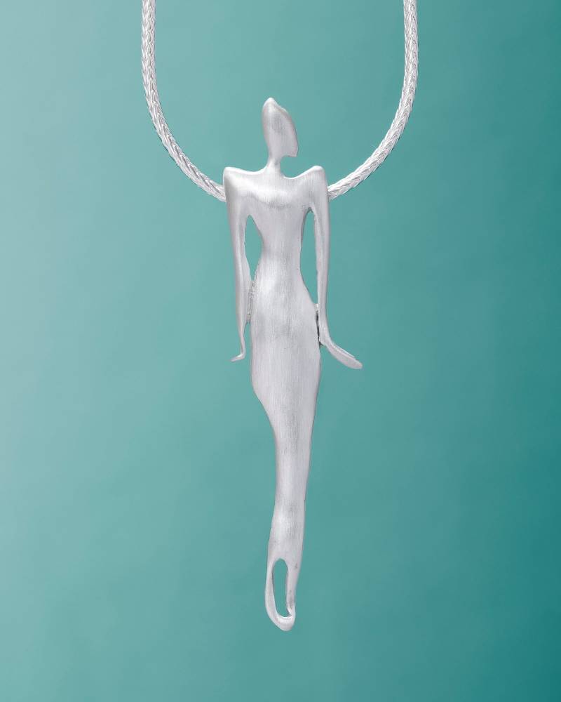 Frau in Silber Frau in Silber von weidenthaler