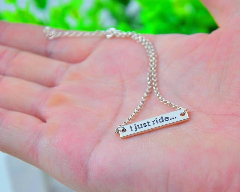 925 Sterling Silber Bar Armband Gravierte Wörter Tag, Mini Name Personalisierte Armband, Dalicate Schmuck, Weihnachtsgeschenk 925 Sterling Silber Bar Armband Gravierte Wörter Tag, Mini Name Personalisierte Armband, Dalicate Schmuck, Weihnachtsgeschenk von weimeiOrnaments