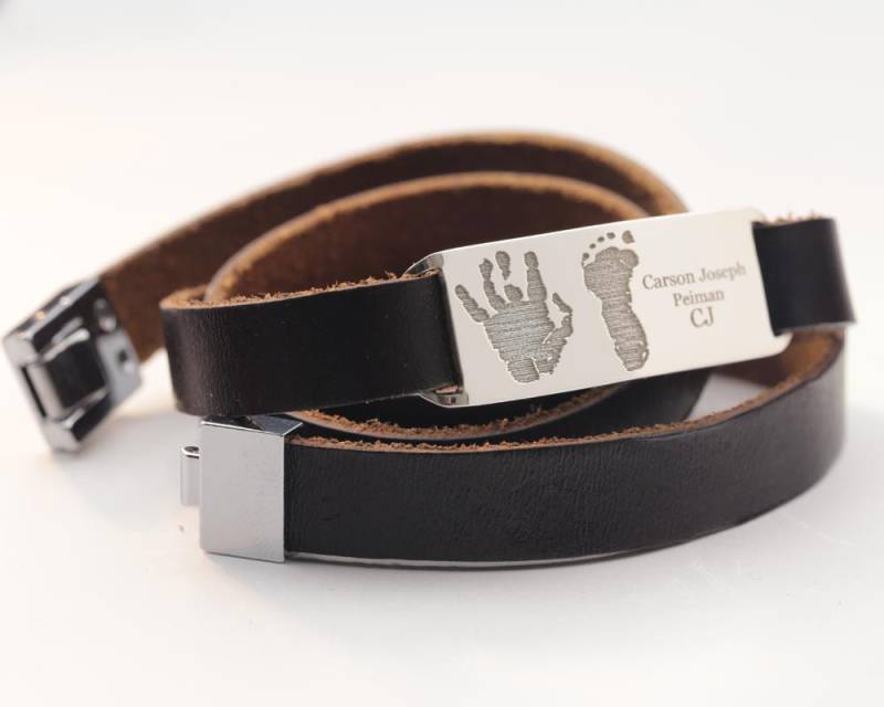 Custom Handprint Footprint Armband in 925 Silver, Stack Wrap Leder Armband, Personalized Men Bangle, Twist Band Memory Gift von weimeiOrnaments