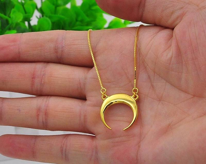 Gold Doppel Horn Halskette, Glück Pendent, Mode-Mondhalskette, Handgemachtes Geschenk Schmuck von weimeiOrnaments
