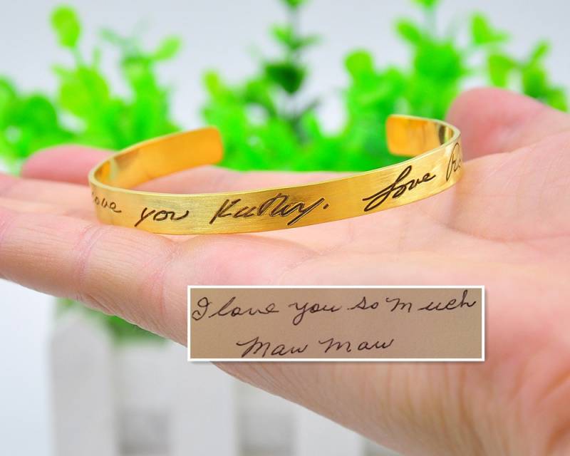 Gold Handschrift Manschette Armreif, Ihre Graviert, Personalisierter Wort Stempel Benutzerdefinierte Unterschrift Erinnerungsweihnachtsgeschenk von weimeiOrnaments