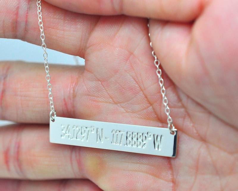 Personalisierte Längengrad Breitengrad Bar, Sterling Silber, Koordinieren Gravur Kette, Benutzerdefinierten Speicherort Speicher Pendent von weimeiOrnaments