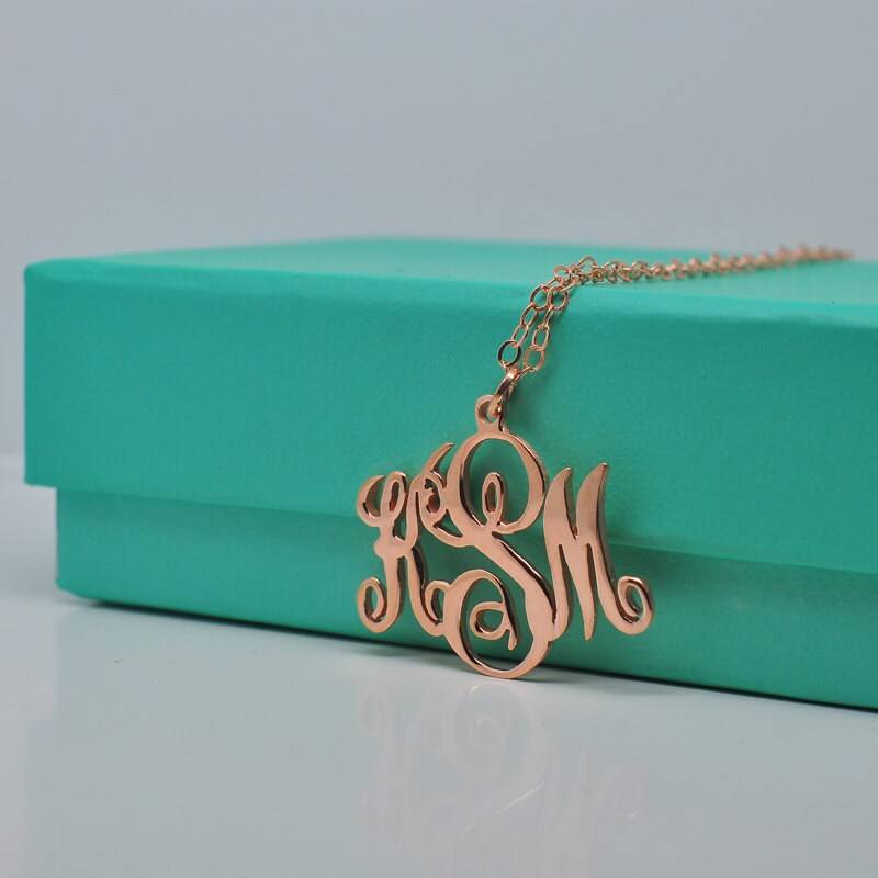 Rose Gold Monogrammhalskette, 1, 25 Zoll Personalisierte 3 Brief Halskette, Benutzerdefinierte Initial, Brautjungfer Weihnachtsgeschenk von weimeiOrnaments