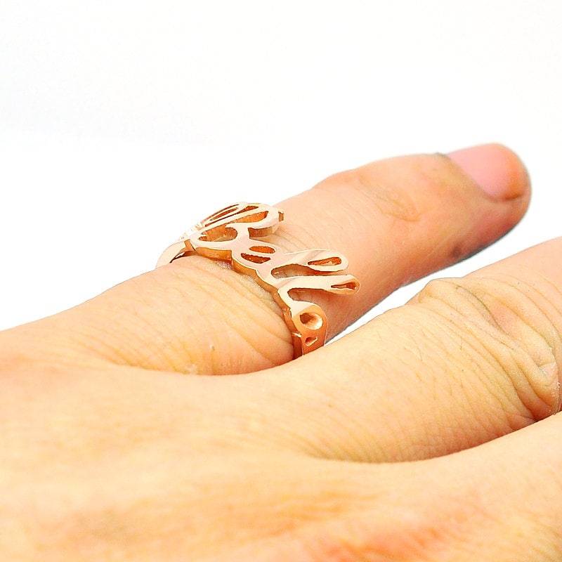 Rose Gold Namensring, Personalisierte Namensschild Ring, Erste Modeschmuck, Unisex Mode-Ring, Vatertag Geschenk von weimeiOrnaments