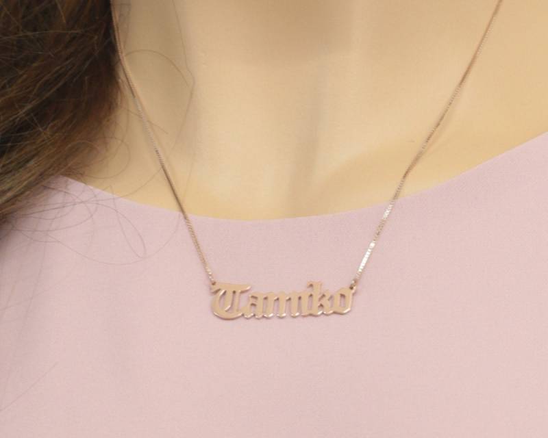 Rose Gold Old English Halskette, Box Kette Mit Name Besonders Angefertigt, Namensschild Anhänger Personalisiert, Weihnachtsgeschenk Rose Gold Old English Halskette, Box Kette Mit Name Besonders Angefertigt, Namensschild Anhänger Personalisiert, Weihnachtsgeschenk von weimeiOrnaments