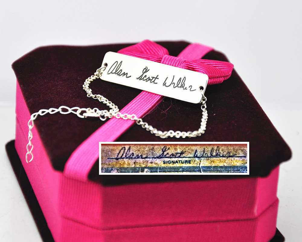 Signatur Eingraviert Armband, Personalisierte Namen Tag, Hand-stempel-Bar, Memory Handschrift Benutzerdefinierte Ihre Design-Schmuck Signatur Eingraviert Armband, Personalisierte Namen Tag, Hand-stempel-Bar, Memory Handschrift Benutzerdefinierte Ihre Design-Schmuck von weimeiOrnaments