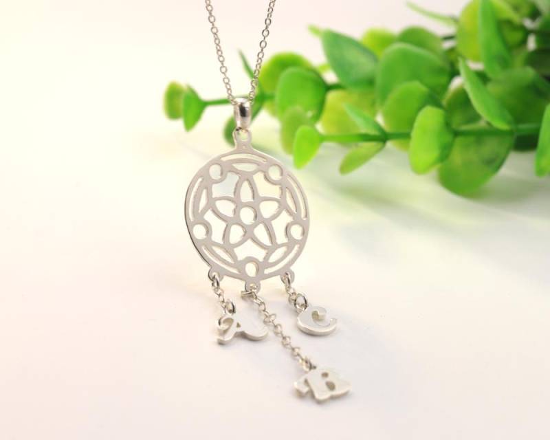 sterling Silber Dreamcatcher Halskette Mit 3 Initialen, Benutzerdefinierte Brief Tropfen Charme, Lange Neckalce, Familienname, Mutter Geschenk, Boho sterling Silber Dreamcatcher Halskette Mit 3 Initialen, Benutzerdefinierte Brief Tropfen Charme, Lange Neckalce, Familienname, Mutter Geschenk, Boho von weimeiOrnaments
