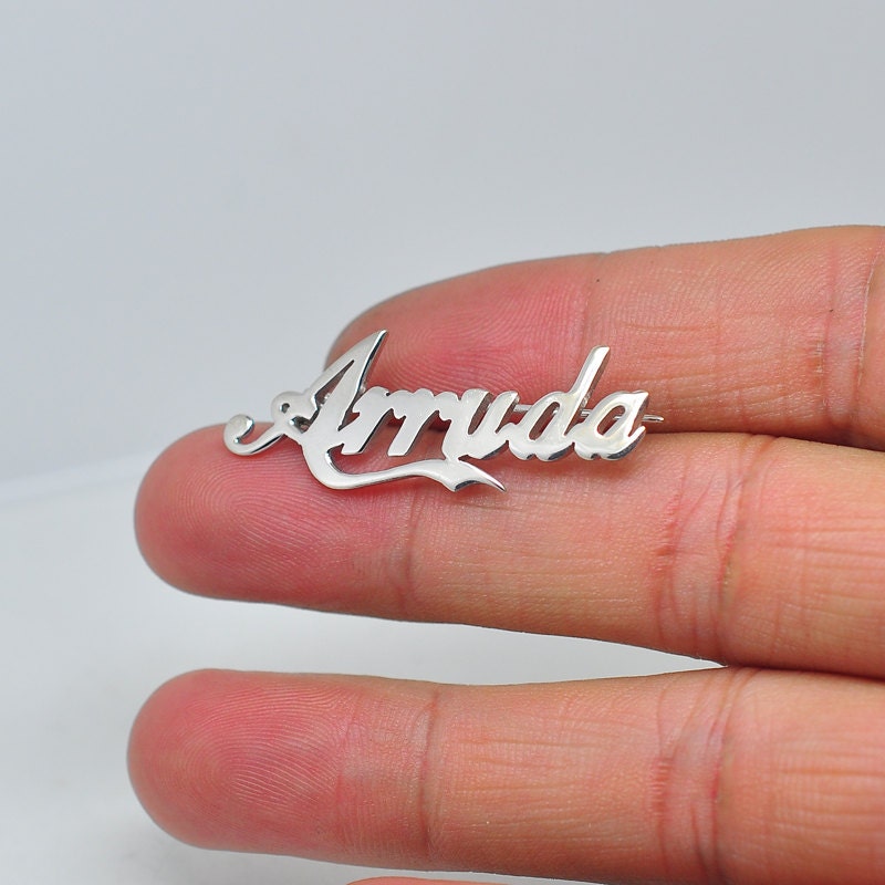 sterling Silber Name Brosche, Individuelles Typenschild, Personalisierte Pin, Handgemachter Anfang Schmuck, Bff Brosche Abschlussgeschenk sterling Silber Name Brosche, Individuelles Typenschild, Personalisierte Pin, Handgemachter Anfang Schmuck, Bff Brosche Abschlussgeschenk von weimeiOrnaments