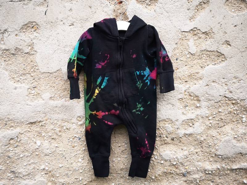 Batik Jumpsuit "Cosy Sparkles" Für Babys Und Kinder - Größe 18-24 Monate Batik Jumpsuit "Cosy Sparkles" Für Babys Und Kinder - Größe 18-24 Monate von weissmalbunt