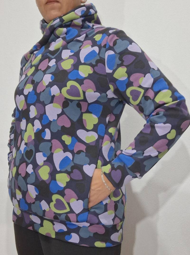 Sweatshirt/Pullover Mit Schalkragen, Kuschelsweat Herzen, Handmade Kleidung Nach Deinen Maßen, Seitentaschen, Damen von wenkenaeht