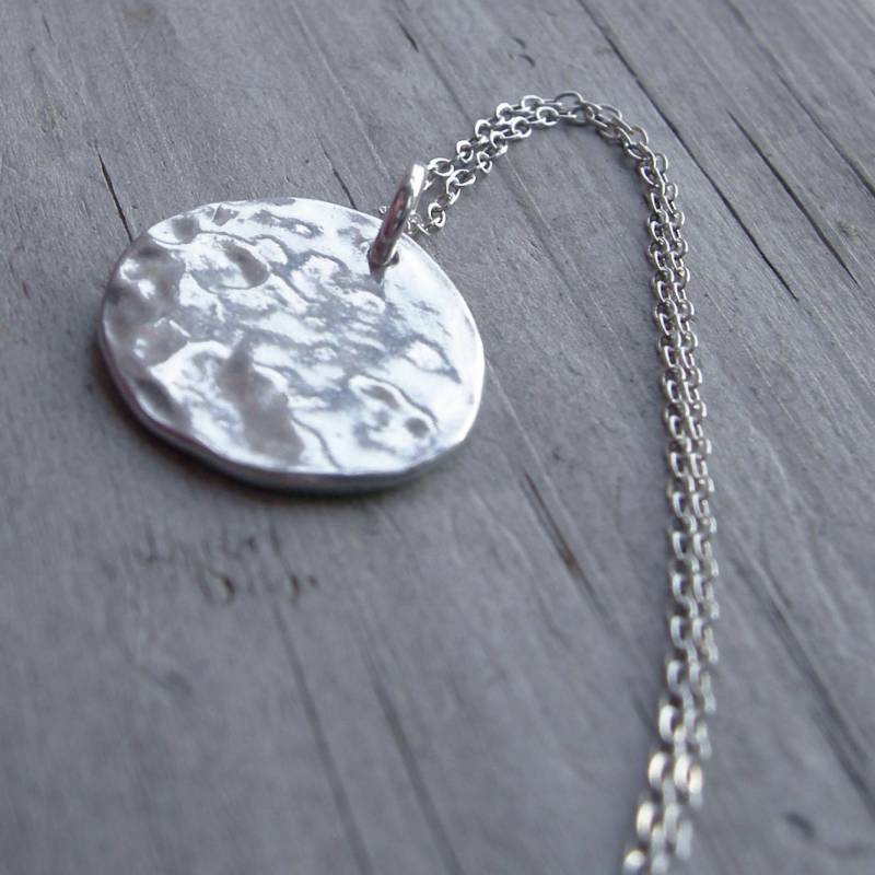 Coco Es Personalisierte Unique Pmc Sterling Silver Circle Pendant Halskette Coco Es Personalisierte Unique Pmc Sterling Silver Circle Pendant Halskette von westbyron