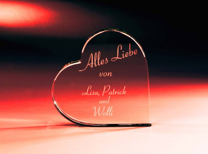 Glasherz Mit Persönlicher Gravur - Kristallherz Die Geschenkidee Zum Valentinstag, Geburtstag, Hochzeit, Oder Muttertag Glasherz Mit Persönlicher Gravur - Kristallherz Die Geschenkidee Zum Valentinstag, Geburtstag, Hochzeit, Oder Muttertag von westerheiderARTS